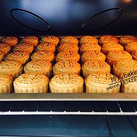 中秋蛋黄月饼的做法图解12