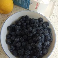 蓝莓果酱的做法图解1