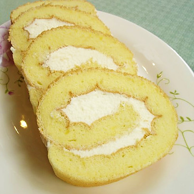 自制奶油蛋糕卷