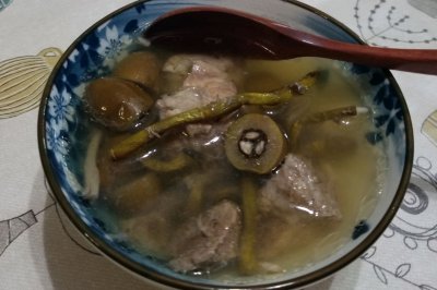 石斛橄榄瘦肉汤