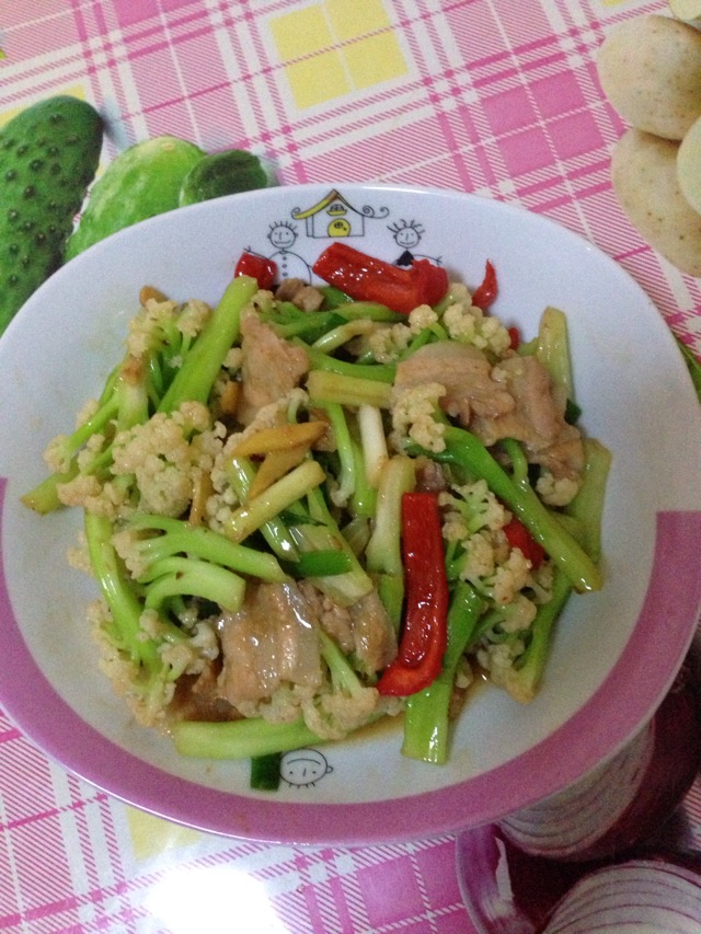 五花肉炒野菜花怎么做 五花肉炒野菜花的做法 豆果美食