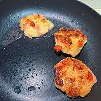 解锁土豆新吃法—火腿肠土豆饼的做法图解6