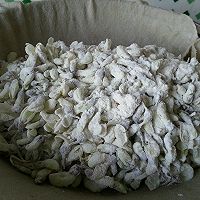 乐乐自家菜---槐花麦饭的做法图解3
