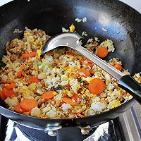 孜然黄豆芽牛肉杂粮蛋炒饭的做法图解3