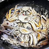 #秋日品蟹 邂逅好味道#盐焗大闸蟹的做法图解9