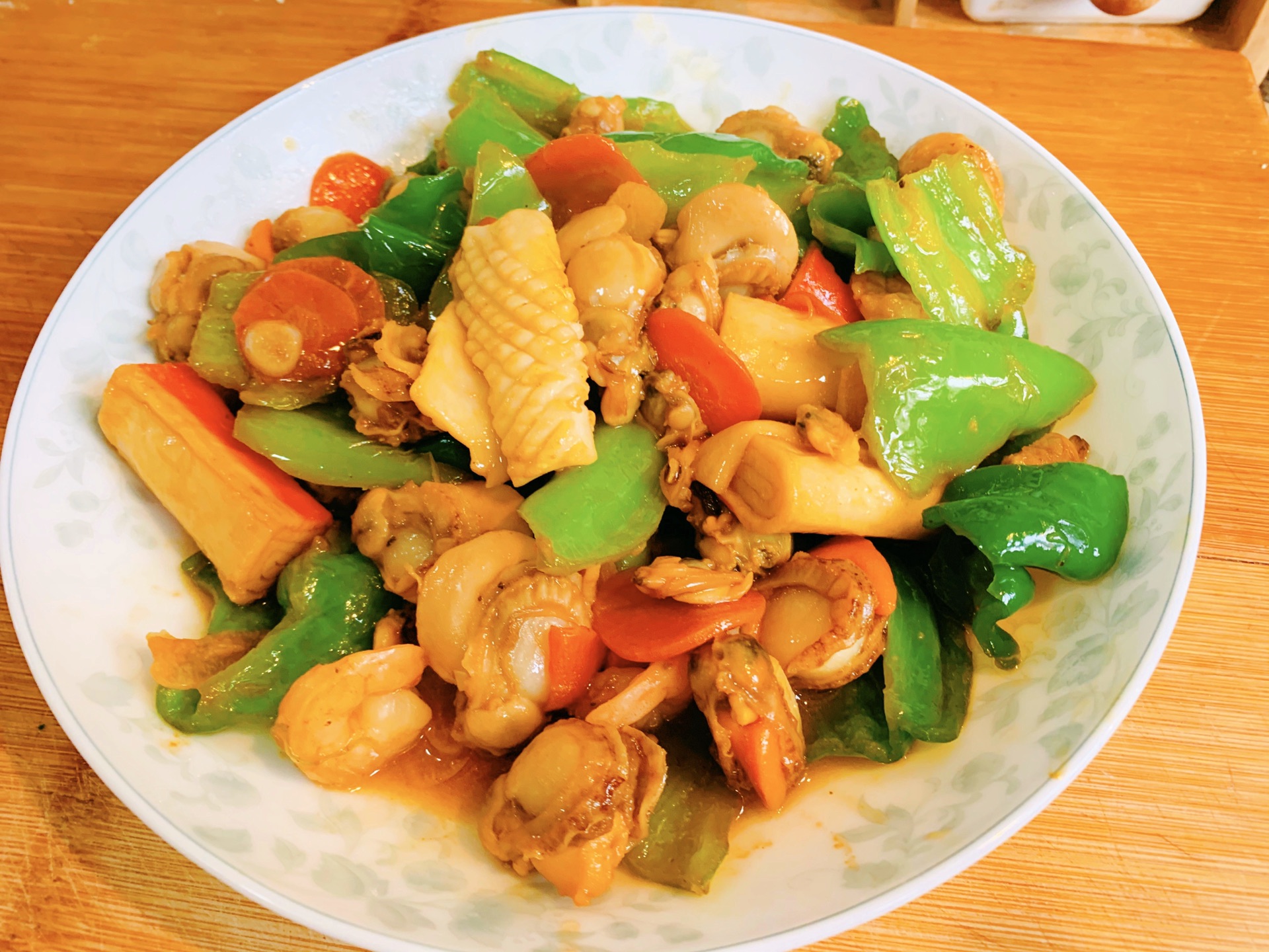 Stir fried sea food with green pepper