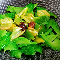 酒酱蚝苦椒椒鹅的做法图解5