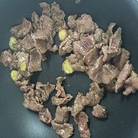 【蓓妈美食】黑胡椒炒牛肉的做法图解5