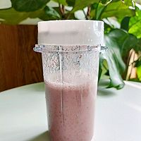 #春日露营 易享“佳”味 #元气满满~草莓拿铁！的做法图解2