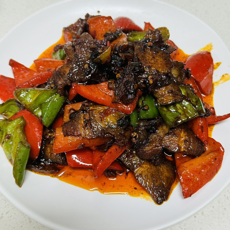 青红椒回锅肉的做法