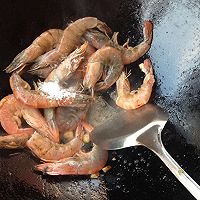 茼蒿炒海虾的做法图解7