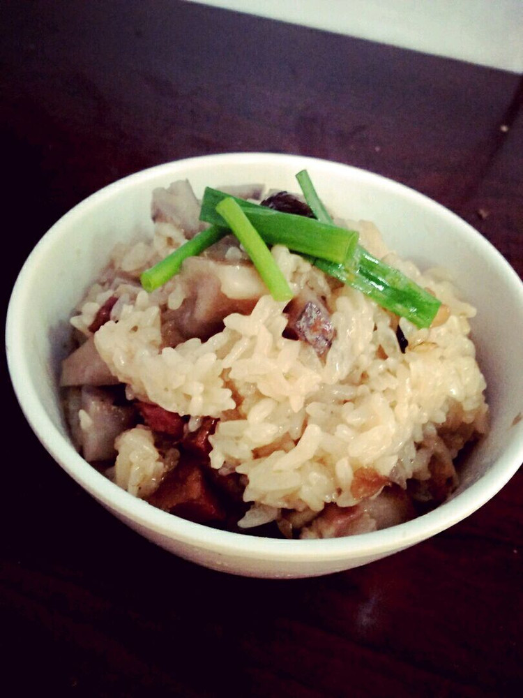 香菇腊肉糯米饭的做法