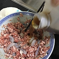 虾仁猪肉馄饨的做法图解5