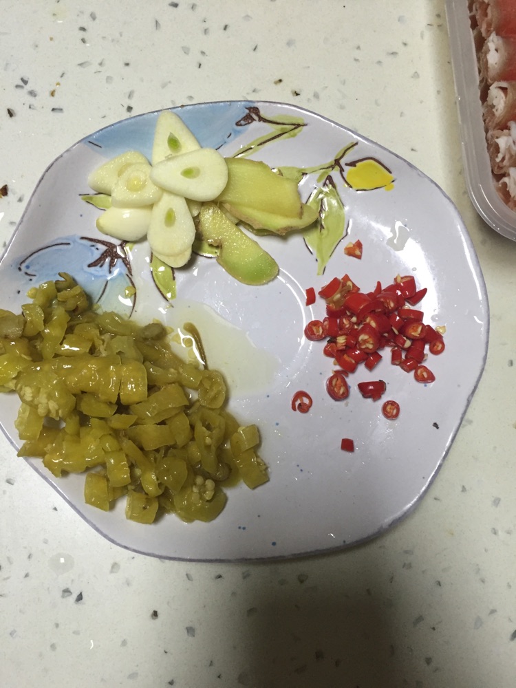 酸汤肥牛的做法图解2