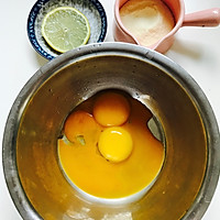 辅食蛋黄溶豆的做法图解1