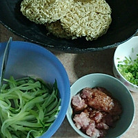 若愚:自制之炸酱面的做法图解1