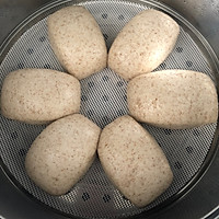 只需一次发酵的快手黑麦馒头的做法图解5