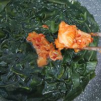 #暖冬酱在手，嗨吃部队锅#韩式裙带菜豆腐汤的做法图解9