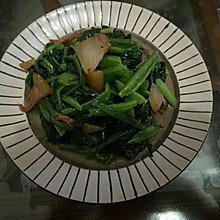 腊肉炒菠菜