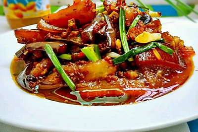 下饭必备～～酱香肉末茄子