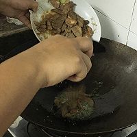 粤菜炒粉条的做法图解5