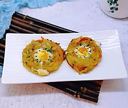 #10分钟早餐大挑战#创意土豆鹌鹑蛋饼的做法