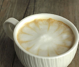 #变身咖啡大师之牛奶咖啡#附打发奶泡注意事项的做法