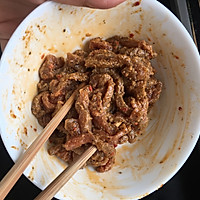 嫩牛肉卷饼#利仁电饼铛，烙烤不翻锅#的做法图解3