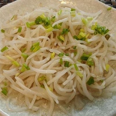 清炒（自发）绿豆芽