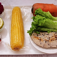 #精品菜谱挑战赛#鸡胸肉时蔬沙拉的做法图解1