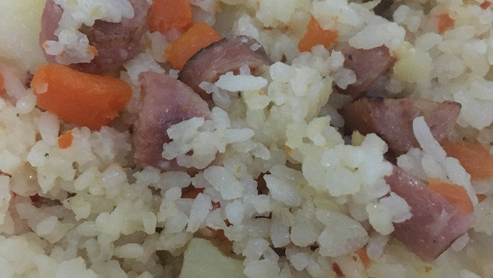 腊肠土豆米饭