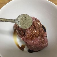 mini猪排堡（多汁肉排做起来）的做法图解2
