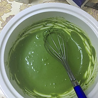 抹茶红豆蛋糕卷的做法图解3