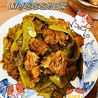 年夜饭:红烧牛窝骨/酸菜炖排骨/排骨炖豆角/凉拌龙须菜等的做法图解3