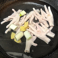 百香果柠檬鸡爪的做法图解2