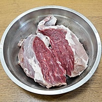 #感恩节烹饪挑战赛# 白切羊肉的做法图解1