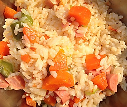 火腿焖米饭的做法