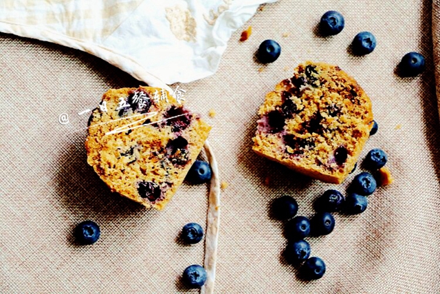 Blueberry Muffin Cake