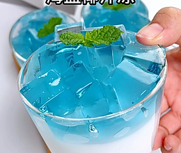 海蓝椰汁冻，太清爽了！这个夏天一定要吃一次的做法