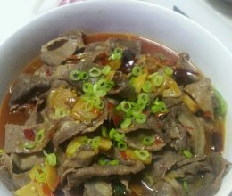 金针菇肥牛（麻辣版）的做法