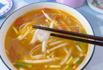 广东靓汤——酸甜开胃的番茄杂菇鲜虾汤的做法