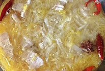 酸菜汆白肉的做法