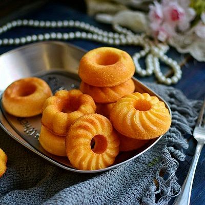 蛋糕甜甜圈