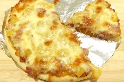 自制披萨（9寸，含饼皮和披萨酱做法）