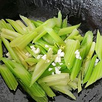 #我为奥运出食力#西芹炒香干的做法图解6