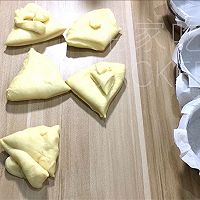 乳酪宝岛面包、乳酪的丝滑与面包的松软交织，让人回味。的做法图解9