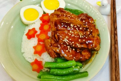 解馋又管饱的照烧鸡腿饭