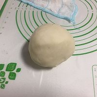 豆沙蛋黄酥的做法图解6