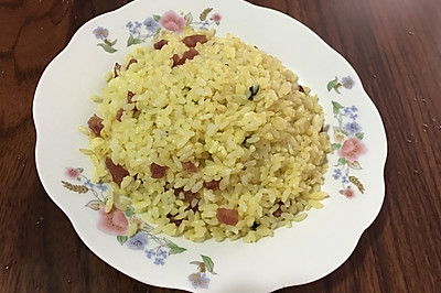 广式香肠黄金蛋炒饭