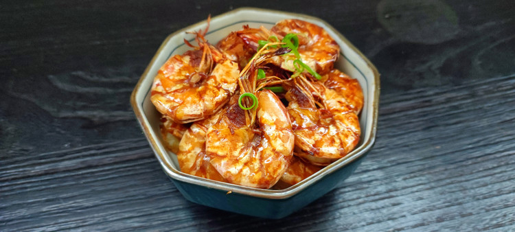 浓油赤酱的美极虾：虽是简易版，但也色香味俱全，让人回味无穷的做法